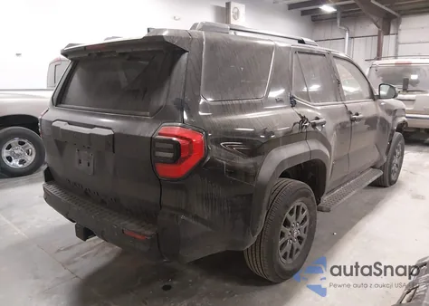 2025 Toyota 4Runner Sr5 z USA, uszkodzony, nr VIN JTEVA5BR8S5028061